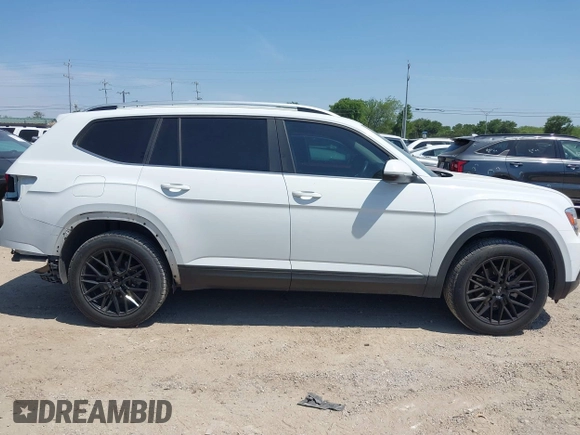 2018 Volkswagen Atlas SE with VIN 1V2CP2CA6JC595282, listed as a IAAI auction lot 42227930 with 95,799 mi miles and . Bid and sale history available at DreamBid. Image 14.