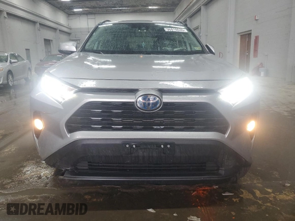 2020 Toyota RAV4 Hybrid XLE with VIN 2T3R6RFV1LW001235, listed as a Copart auction lot 56818635 with 105,234 mi miles and Salvage title. Bid and sale history available at DreamBid. Image 5.