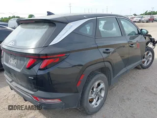 2022 Hyundai Tucson SE z VIN 5NMJACAE2NH086819, wystawiony jako IAAI lot #42050657 z przebiegiem 106 306 mil mil oraz . Historia ofert i sprzedaży dostępna na DreamBid. Obrazek 4.