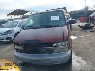 1999 Chevrolet Astro with VIN 1GNEL19W5XB102247, listed as a IAAI auction lot 41598483 with 184,041 mi miles. Bid and sale history available at carsss.com. Image 12.