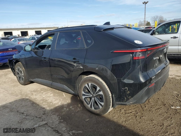2024 Toyota bZ4X XLE with VIN JTMAAAAA0RA032257, listed as a Copart auction lot 43852735 with 6,961 mi miles and Salvage Title. Bid and sale history available at carsss.com. Image 2.