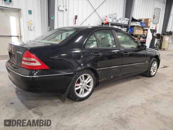 2002 Mercedes-Benz C 230/260/280/320 with VIN WDBRF61J42F268306, listed as a Copart auction lot 87206814 with 176,181 mi miles and Clean Title. Bid and sale history available at DreamBid. Image 3.