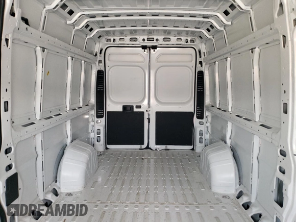 2025 Ram ProMaster Cargo Tradesman with VIN 3C6MRVJG9SE517735, listed as a Copart auction lot 51207475 with 9,208 mi miles and Clean Title. Bid and sale history available at DreamBid. Image 10.