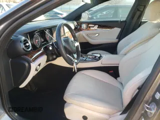 2018 Mercedes-Benz E-Class E 300 with VIN WDDZF4JB1JA358433, listed as a Copart auction lot 71467222 with 60,742 mi miles. Bid and sale history available at carsss.com. Image 7.
