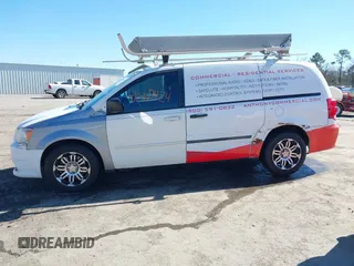 2014 Ram Cargo Van Tradesman with VIN 2C4JRGAG2ER353111, listed as a IAAI auction lot 41667424 with 200,798 mi miles. Bid and sale history available at carsss.com. Image 14.
