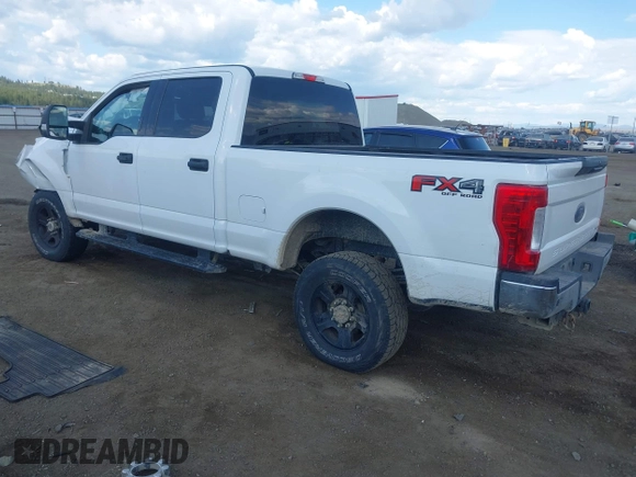 2019 Ford F-250 XL z VIN 1FT7W2B65KED16493, wystawiony jako IAAI lot #42415773 z przebiegiem 143 698 mil mil oraz . Historia ofert i sprzedaży dostępna na DreamBid. Obrazek 3.