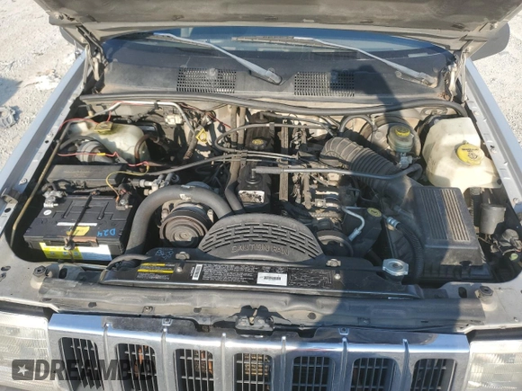 1998 Jeep Grand Cherokee Laredo with VIN 1J4GZ58S8WC301754, listed as a Copart auction lot 69698144 with 205,739 mi miles and Non Repairable. Bid and sale history available at carsss.com. Image 12.