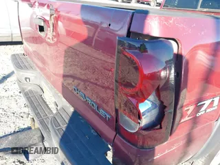 2004 Chevrolet Silverado 1500 with VIN 1GCEK19T34E387798, listed as a IAAI auction lot 41264663 with 308,522 mi miles and . Bid and sale history available at DreamBid. Image 6.