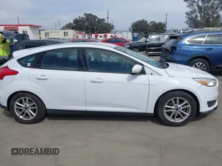 2015 Ford Focus SE with VIN 1FADP3K22FL315960, listed as a IAAI auction lot 41968426 with 184,726 mi miles. Bid and sale history available at carsss.com. Image 13.