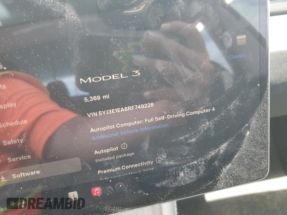 2024 Tesla Model 3 z VIN 5YJ3E1EA8RF749228, wystawiony jako Copart lot #54073925 z przebiegiem 5 369 mil mil oraz Szkoda całkowita • Salvage title. Historia ofert i sprzedaży dostępna na DreamBid. Obrazek 9.