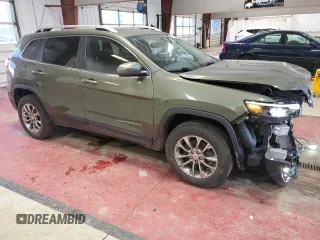 2020 Jeep Cherokee Altitude z VIN 1C4PJMLX0LD647894, wystawiony jako Copart lot #51682485 z przebiegiem 55 870 mil mil oraz Szkoda całkowita • Salvage title. Historia ofert i sprzedaży dostępna na DreamBid. Obrazek 4.