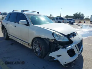 2009 Porsche Cayenne GTS z VIN WP1AD29P19LA63400, wystawiony jako IAAI lot #41629130 z przebiegiem 165 932 mil mil oraz . Historia ofert i sprzedaży dostępna na DreamBid. Obrazek 1.