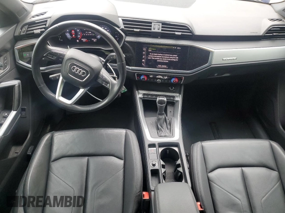 2019 Audi Q3 Premium z VIN WA1AECF32K1075590, wystawiony jako Copart lot #52745635 z przebiegiem 69 256 mil mil oraz Szkoda całkowita • Salvage title. Historia ofert i sprzedaży dostępna na DreamBid. Obrazek 8.