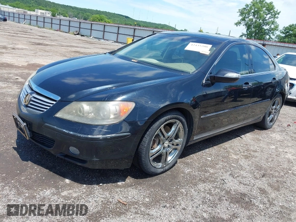 2005 Acura RL z VIN JH4KB16505C001925, wystawiony jako IAAI lot #42435200 z przebiegiem 154 217 mil mil oraz . Historia ofert i sprzedaży dostępna na DreamBid. Obrazek 2.