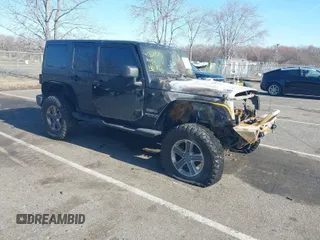 2011 Jeep Wrangler Unlimited Sport with VIN 1J4HA3H14BL545841, listed as a IAAI auction lot 41824563 with 1 mi miles. Bid and sale history available at carsss.com. Image 1.