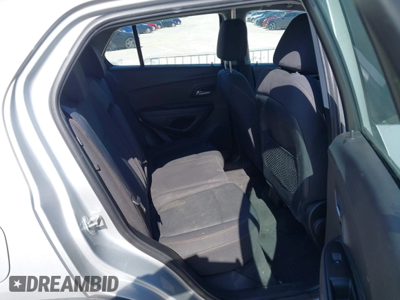 2017 Chevrolet Trax LS with VIN 3GNCJKSBXHL232986, listed as a IAAI auction lot 41986918 with 121,094 mi miles. Bid and sale history available at carsss.com. Image 8.