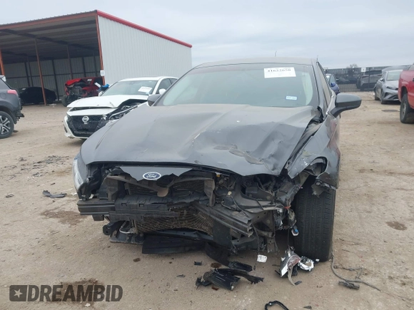 2016 Ford Fusion S with VIN 3FA6P0G78GR102204, listed as a IAAI auction lot 41622658 with 95,930 mi miles. Bid and sale history available at carsss.com. Image 6.