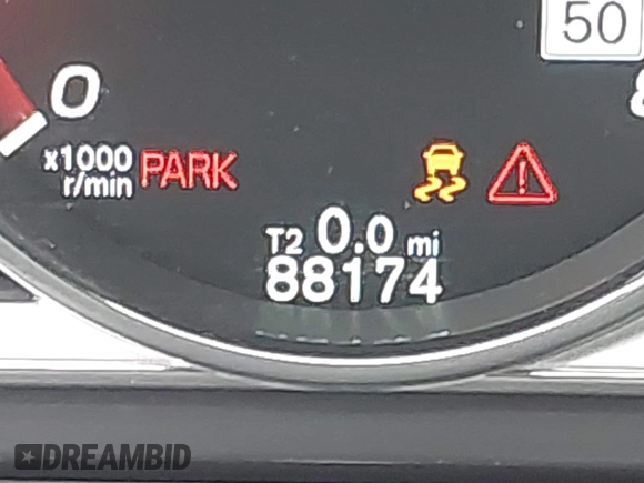 2015 Volvo V60 z VIN YV1612SM8F1222138, wystawiony jako IAAI lot #41212660 z przebiegiem 88 174 mil mil oraz . Historia ofert i sprzedaży dostępna na DreamBid. Obrazek 7.