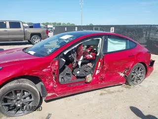 2023 Tesla Model 3 с VIN 5YJ3E1EA8PF545137, выставлен на аукционе IAAI как лот 41992188 с пробегом 35 393 миль миль и . История ставок и продаж доступна на DreamBid. Изображение 6.