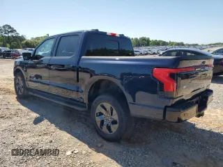 2024 Ford F-150 Lightning Lariat z VIN 1FT6W5L7XRWG09914, wystawiony jako Copart lot #52040985 z przebiegiem 2 588 mil mil oraz Szkoda całkowita • Salvage title. Historia ofert i sprzedaży dostępna na DreamBid. Obrazek 2.