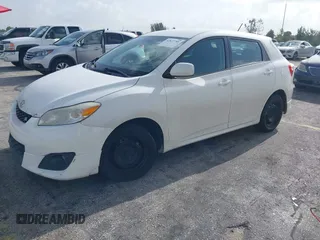 2010 Toyota Matrix S z VIN 2T1KE4EE4AC042197, wystawiony jako IAAI lot #42817785 z przebiegiem 287 196 mil mil oraz . Historia ofert i sprzedaży dostępna na DreamBid. Obrazek 2.