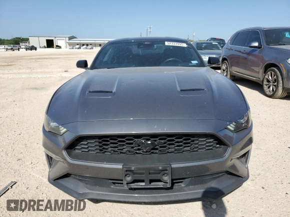 2021 Ford Mustang EcoBoost z VIN 1FA6P8TH5M5132997, wystawiony jako Copart lot #52333995 z przebiegiem 43 054 mil mil oraz Czysty tytuł • Clean title. Historia ofert i sprzedaży dostępna na DreamBid. Obrazek 5.