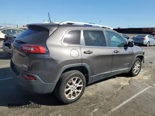 2018 Jeep Cherokee Latitude Plus with VIN 1C4PJLLBXJD553159, listed as a Copart auction lot 46189905 with 79,216 mi miles and Salvage Title. Bid and sale history available at carsss.com. Image 3.