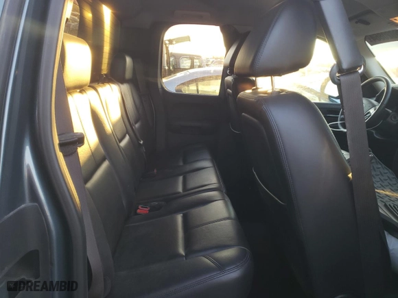 2009 Chevrolet Silverado 1500 LTZ with VIN 1GCEK39019Z276278, listed as a Copart auction lot 82020864 with 167,777 mi miles and Salvage Title. Bid and sale history available at carsss.com. Image 10.