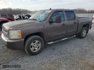 2008 Chevrolet Silverado 1500 LT w/1LT with VIN 2GCEK13M181168234, listed as a Copart auction lot 44300925 with 294,154 mi miles and Salvage Title. Bid and sale history available at carsss.com. Image 1.