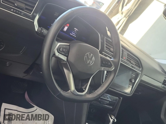 2024 Volkswagen Tiguan SE с VIN 3VV3B7AX0RM107010, выставлен на аукционе IAAI как лот 42889810 с пробегом 22 903 миль миль и . История ставок и продаж доступна на DreamBid. Изображение 10.