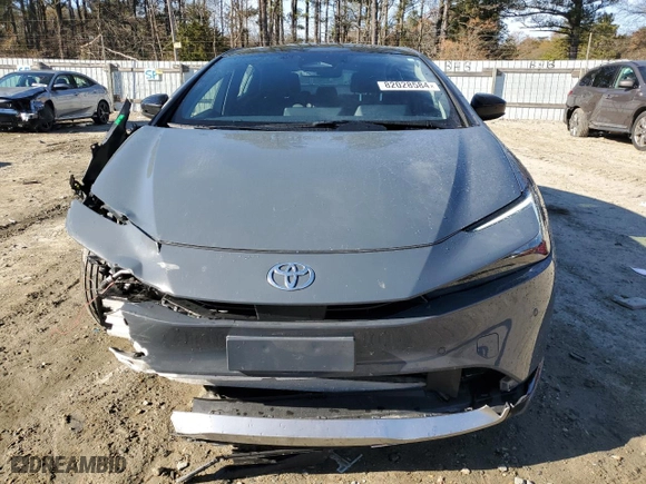2023 Toyota Prius Prime SE with VIN JTDACACUXP3009555, listed as a Copart auction lot 82028584 with 39,652 mi miles and Salvage Title. Bid and sale history available at carsss.com. Image 5.