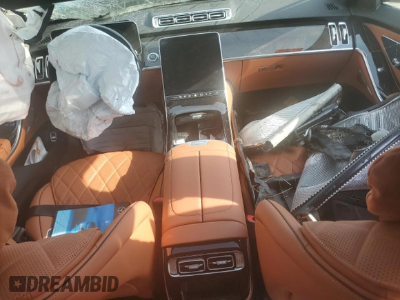 2024 Mercedes-Benz S 580e with VIN W1K6G6KB9RA304206, listed as a Copart auction lot 70650454 with Not Provided miles and Salvage Title. Bid and sale history available at DreamBid. Image 8.
