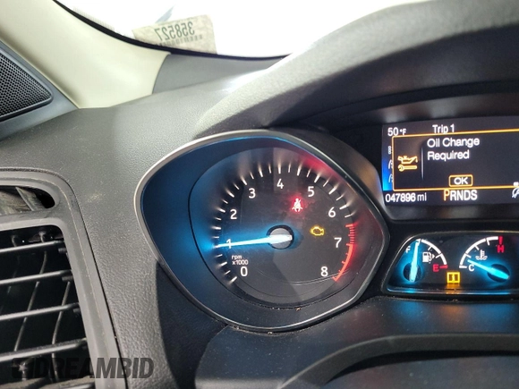 2018 Ford Escape SE z VIN 1FMCU9GD4JUA76194, wystawiony jako IAAI lot #42421138 z przebiegiem 47 896 mil mil oraz . Historia ofert i sprzedaży dostępna na DreamBid. Obrazek 21.