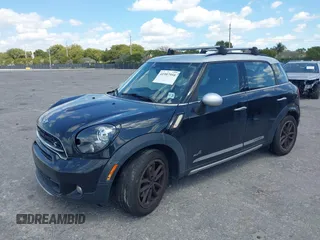 2016 MINI Countryman S z VIN WMWZC5C58GWU21536, wystawiony jako IAAI lot #41907958 z przebiegiem 83 761 mil mil oraz . Historia ofert i sprzedaży dostępna na DreamBid. Obrazek 2.