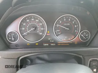2017 BMW 4 Series 430i z VIN WBA4F7C36HG788507, wystawiony jako Copart lot #51667855 z przebiegiem 128 946 mil mil oraz Szkoda całkowita • Salvage title. Historia ofert i sprzedaży dostępna na DreamBid. Obrazek 9.