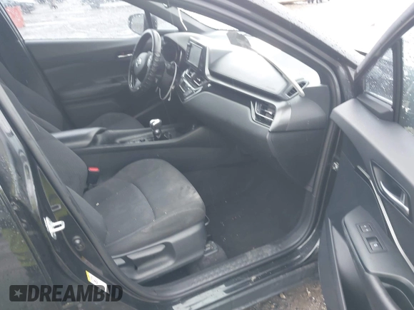 2018 Toyota C-HR XLE with VIN NMTKHMBX4JR032773, listed as a IAAI auction lot 41957588 with 100,691 mi miles. Bid and sale history available at carsss.com. Image 5.