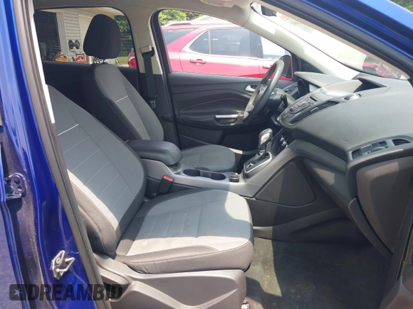 2013 Ford Escape SE z VIN 1FMCU9GX2DUD00321, wystawiony jako IAAI lot #42494558 z przebiegiem 117 600 mil mil oraz . Historia ofert i sprzedaży dostępna na DreamBid. Obrazek 5.