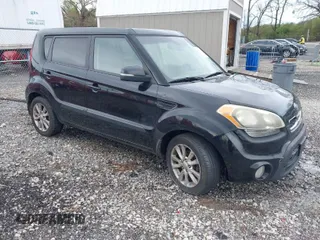 2013 Kia Soul + with VIN KNDJT2A63D7509717, listed as a IAAI auction lot 41910128 with 245,025 mi miles. Bid and sale history available at carsss.com. Image 1.