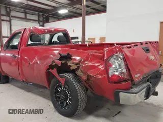 2008 Chevrolet Silverado 1500 1LT with VIN 1GCEK14008E131895, listed as a IAAI auction lot 41976247 with 178,669 mi miles and . Bid and sale history available at DreamBid. Image 6.