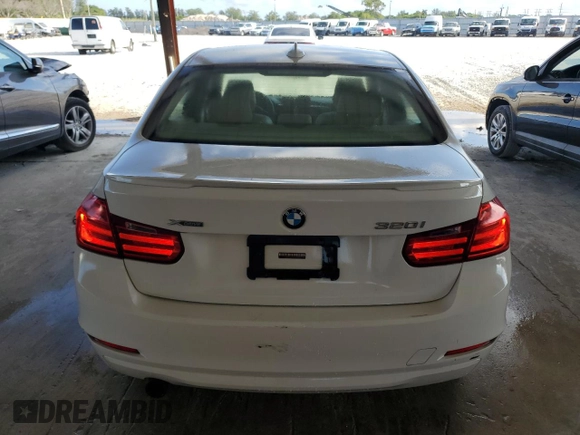 2015 BMW 3 Series 320i xDrive z VIN WBA3C3G51FNS74131, wystawiony jako Copart lot #56009775 z przebiegiem 155 617 mil mil oraz Szkoda całkowita • Salvage title. Historia ofert i sprzedaży dostępna na DreamBid. Obrazek 6.