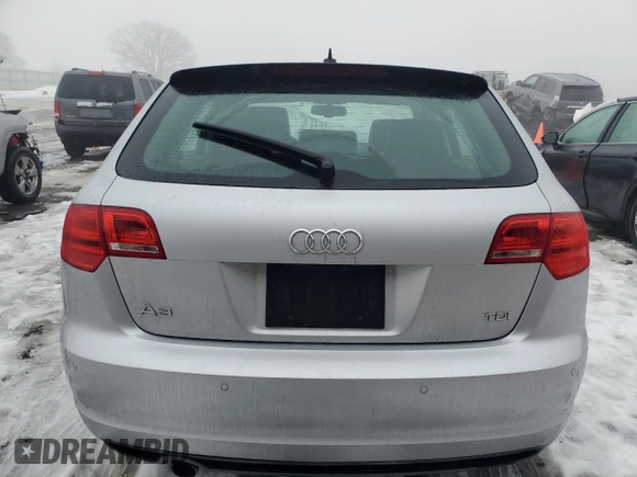2013 Audi A3 Premium Plus z VIN WAUKJAFMXDA027239, wystawiony jako Copart lot #86358954 z przebiegiem 104 331 mil mil oraz Nie do naprawy • Non repairable. Historia ofert i sprzedaży dostępna na DreamBid. Obrazek 6.