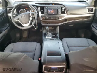 2016 Toyota Highlander LE with VIN 5TDZARFH5GS018989, listed as a Copart auction lot 44059155 with 90,772 mi miles and Salvage Title. Bid and sale history available at carsss.com. Image 8.