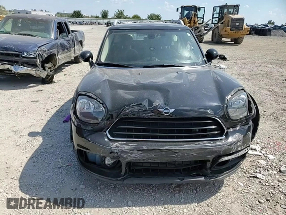 2019 MINI Countryman Cooper with VIN WMZYS7C53K3F45790, listed as a Copart auction lot 70403734 with 51,196 mi miles and Salvage Title. Bid and sale history available at carsss.com. Image 12.