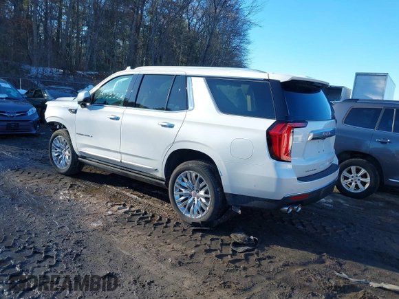 2024 GMC Yukon Denali with VIN 1GKS2DKL2RR285492, listed as a IAAI auction lot 41533302 with 7,769 mi miles. Bid and sale history available at carsss.com. Image 3.