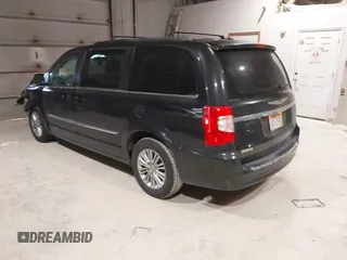 2014 Chrysler Town & Country Touring with VIN 2C4RC1BG5ER111459, listed as a IAAI auction lot 41368175 with 198,965 mi miles. Bid and sale history available at carsss.com. Image 3.