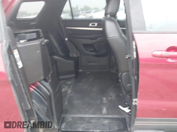 2018 Ford Explorer XLT z VIN 1FM5K7D87JGA87814, wystawiony jako IAAI lot #42393275 z przebiegiem 39 672 mil mil oraz . Historia ofert i sprzedaży dostępna na DreamBid. Obrazek 8.