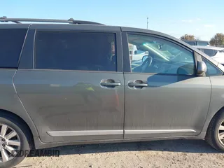 2012 Toyota Sienna LE with VIN 5TDJK3DCXCS039801, listed as a IAAI auction lot 41483248 with 165,548 mi miles. Bid and sale history available at carsss.com. Image 13.