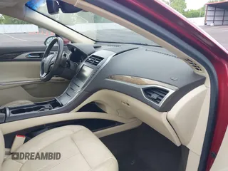 2015 Lincoln MKZ Hybrid with VIN 3LN6L2LU3FR602438, listed as a IAAI auction lot 42130400 with 115,317 mi miles. Bid and sale history available at carsss.com. Image 5.