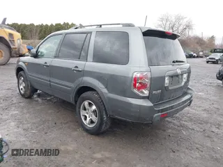 2008 Honda Pilot SE with VIN 5FNYF18398B001764, listed as a IAAI auction lot 41865212 with 355,052 mi miles and . Bid and sale history available at DreamBid. Image 3.
