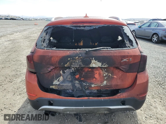 2014 BMW X1 xDrive28i with VIN WBAVL1C50EVY17163, listed as a Copart auction lot 47299605 with 0 mi miles and Non Repairable. Bid and sale history available at carsss.com. Image 6.